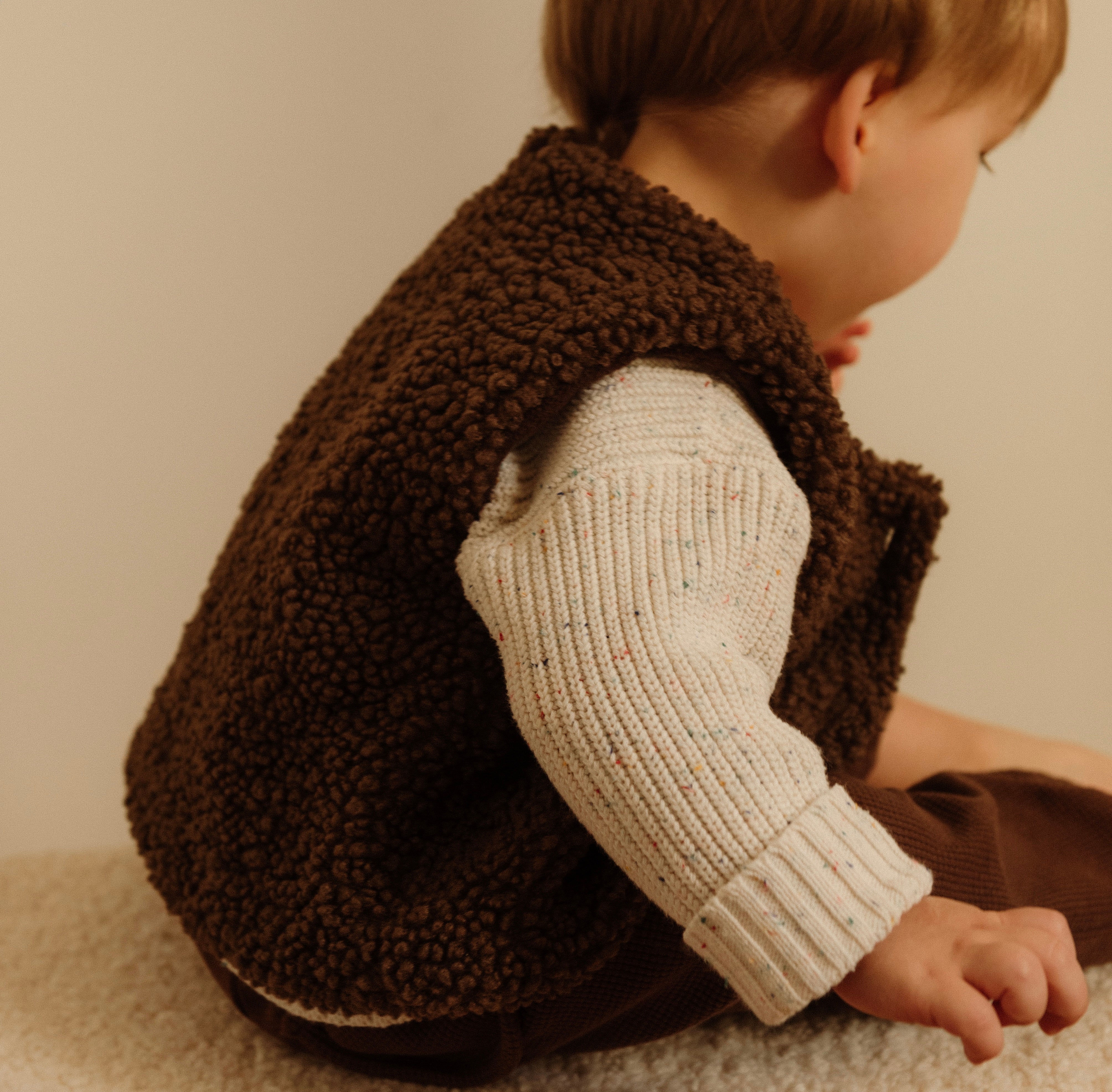 Sleeveless vest NOA